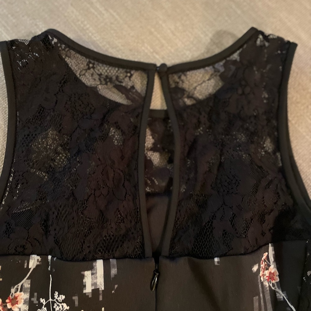 WHBM Floral-Print Fit-And-Flare Dress - Picture 6 of 11